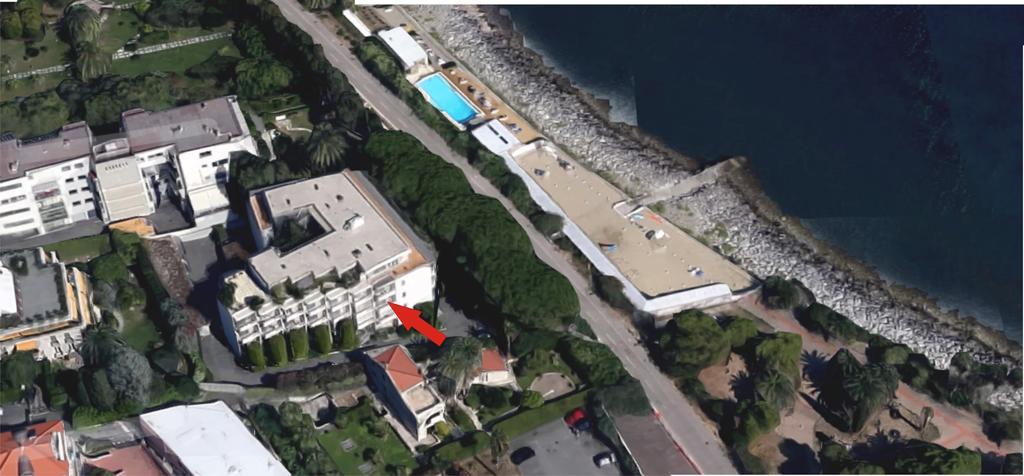 Tirrenia Beach House - Sea Front With Private Beach Sanremo Exterior foto